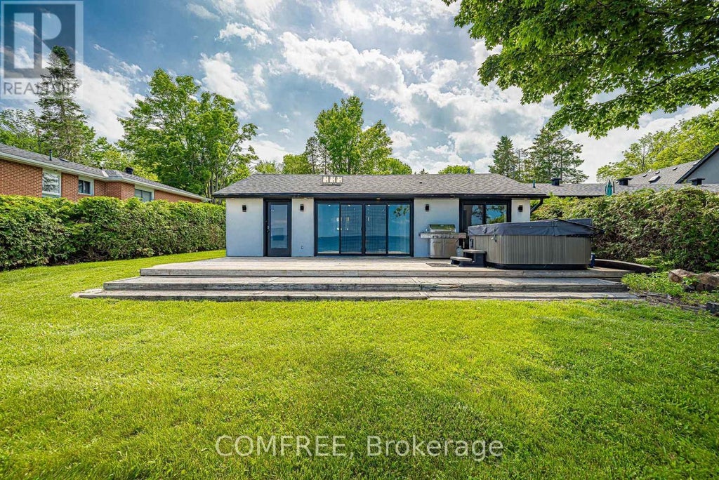 901 Woodland Drive, Oro-Medonte