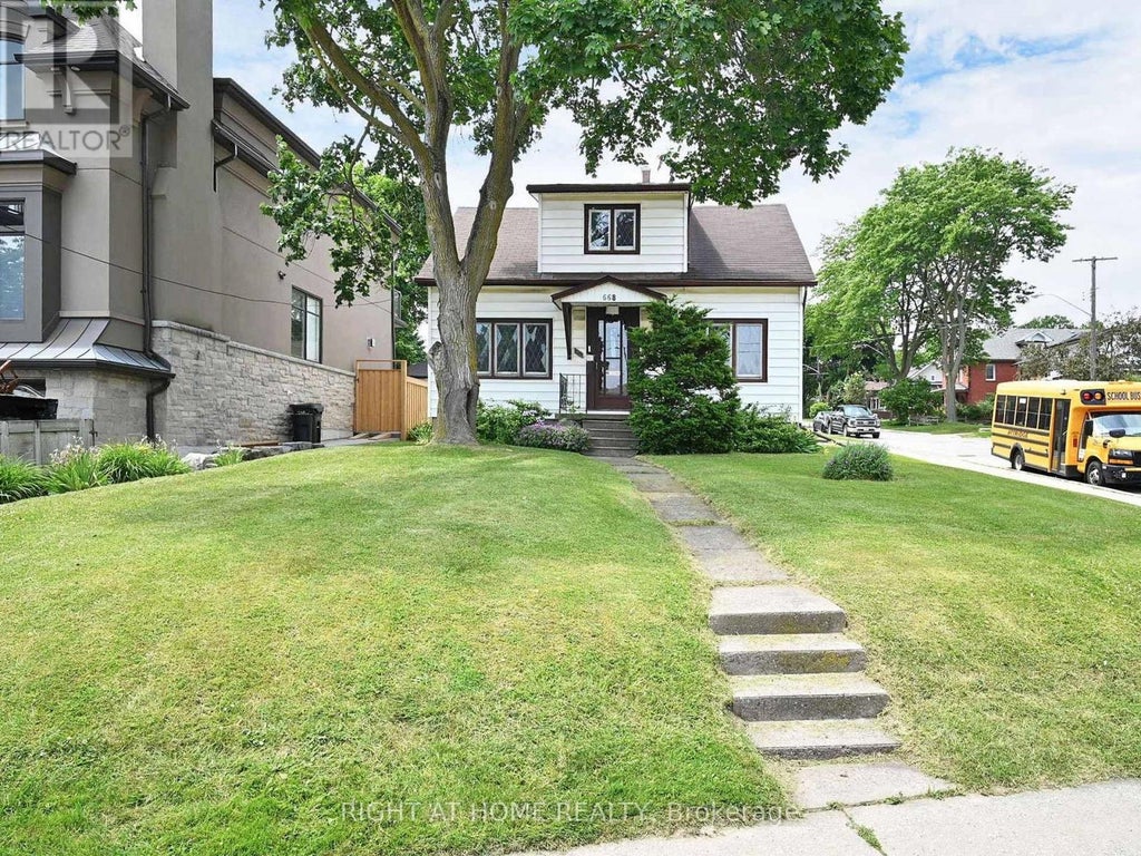 668 Scarlett Road, Toronto (humber Heights)