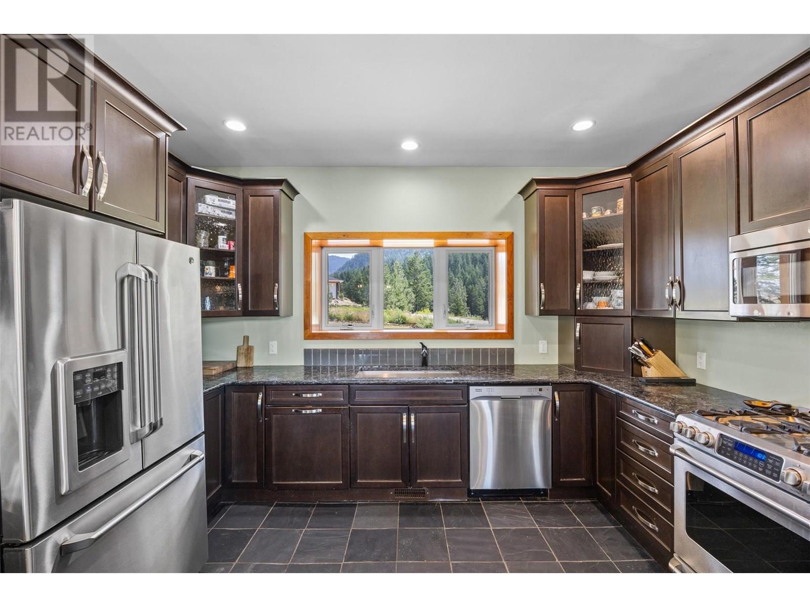 365 Riverwind Drive. Chase, British Columbia