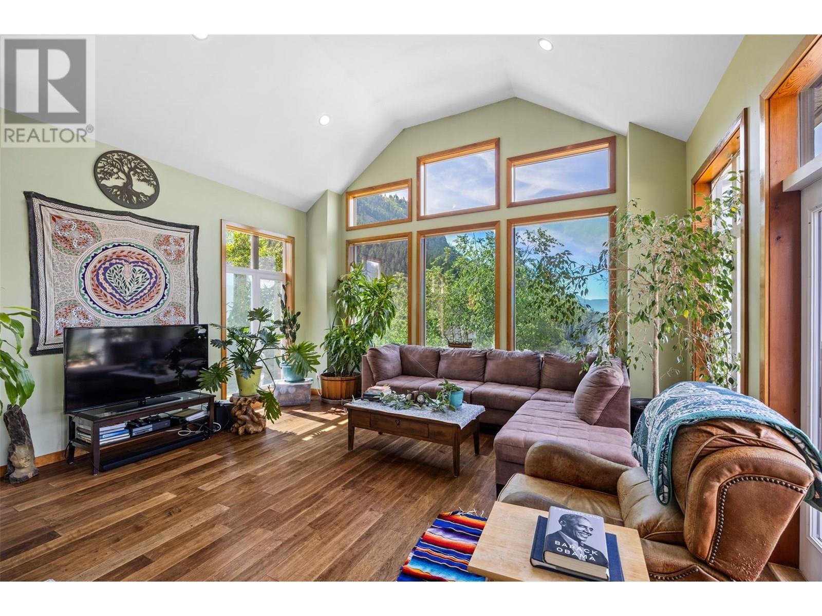 365 Riverwind Drive. Chase, British Columbia