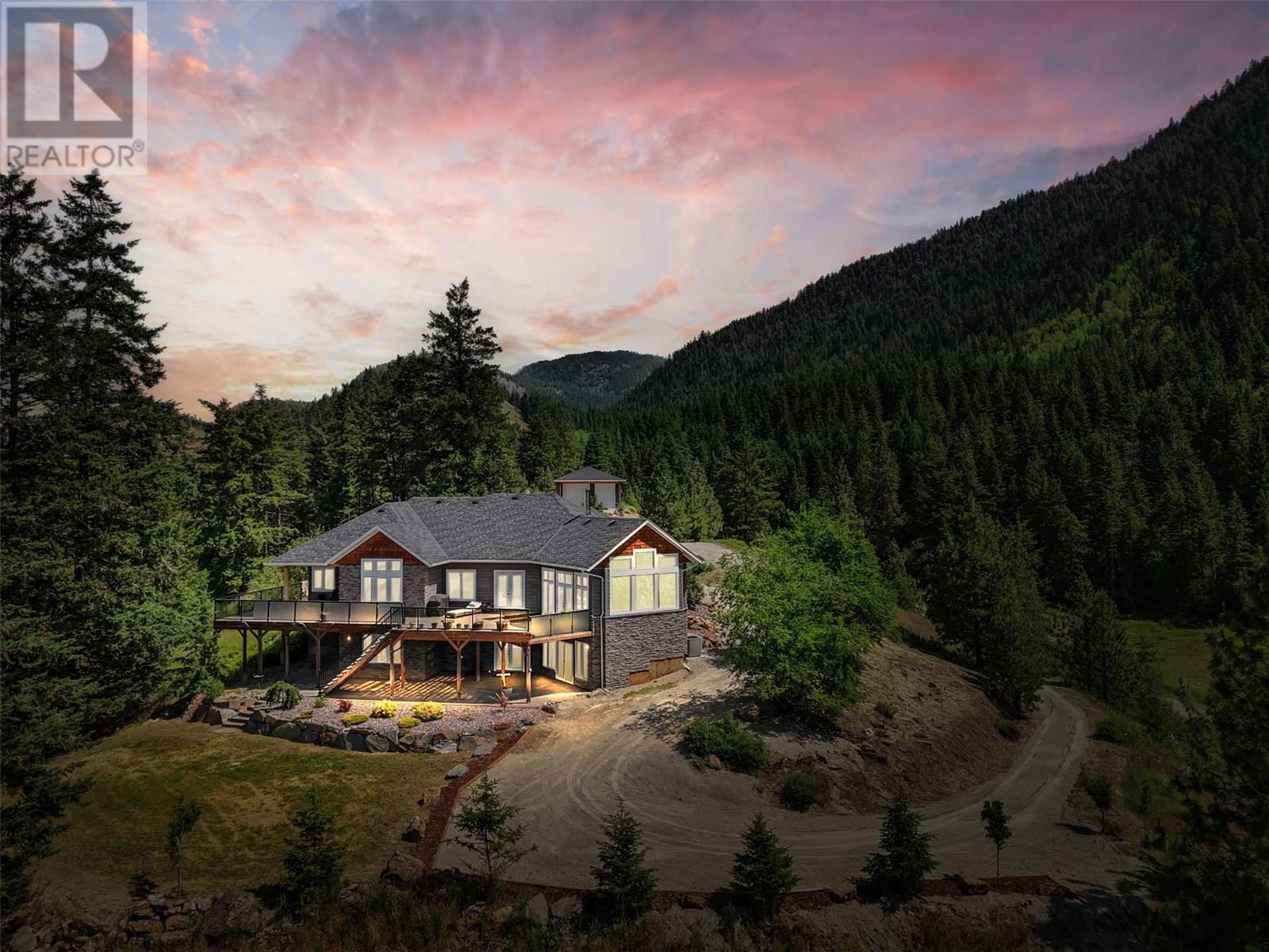 365 Riverwind Drive. Chase, British Columbia