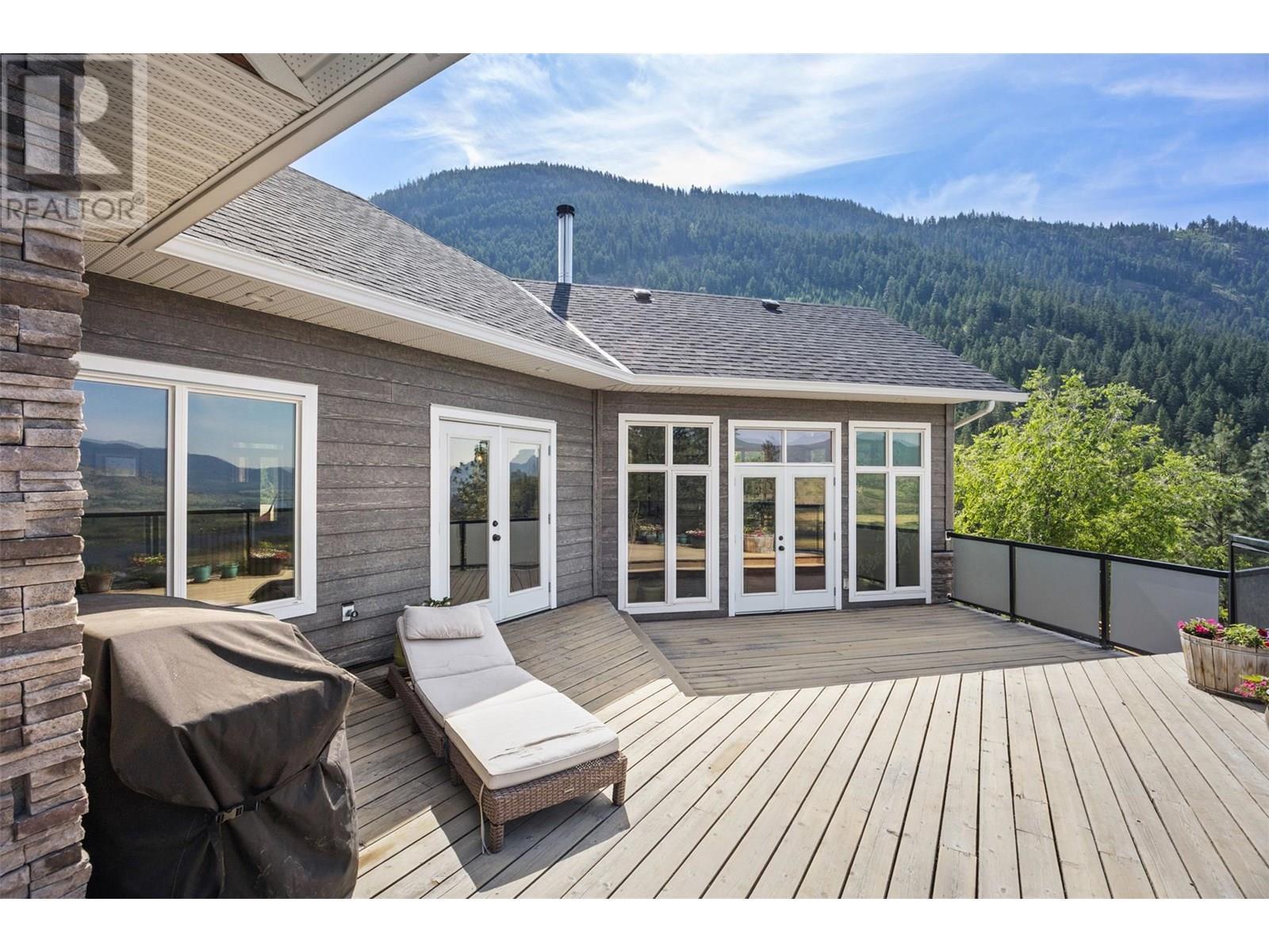 365 Riverwind Drive. Chase, British Columbia