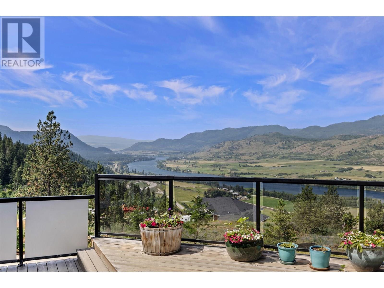 365 Riverwind Drive. Chase, British Columbia