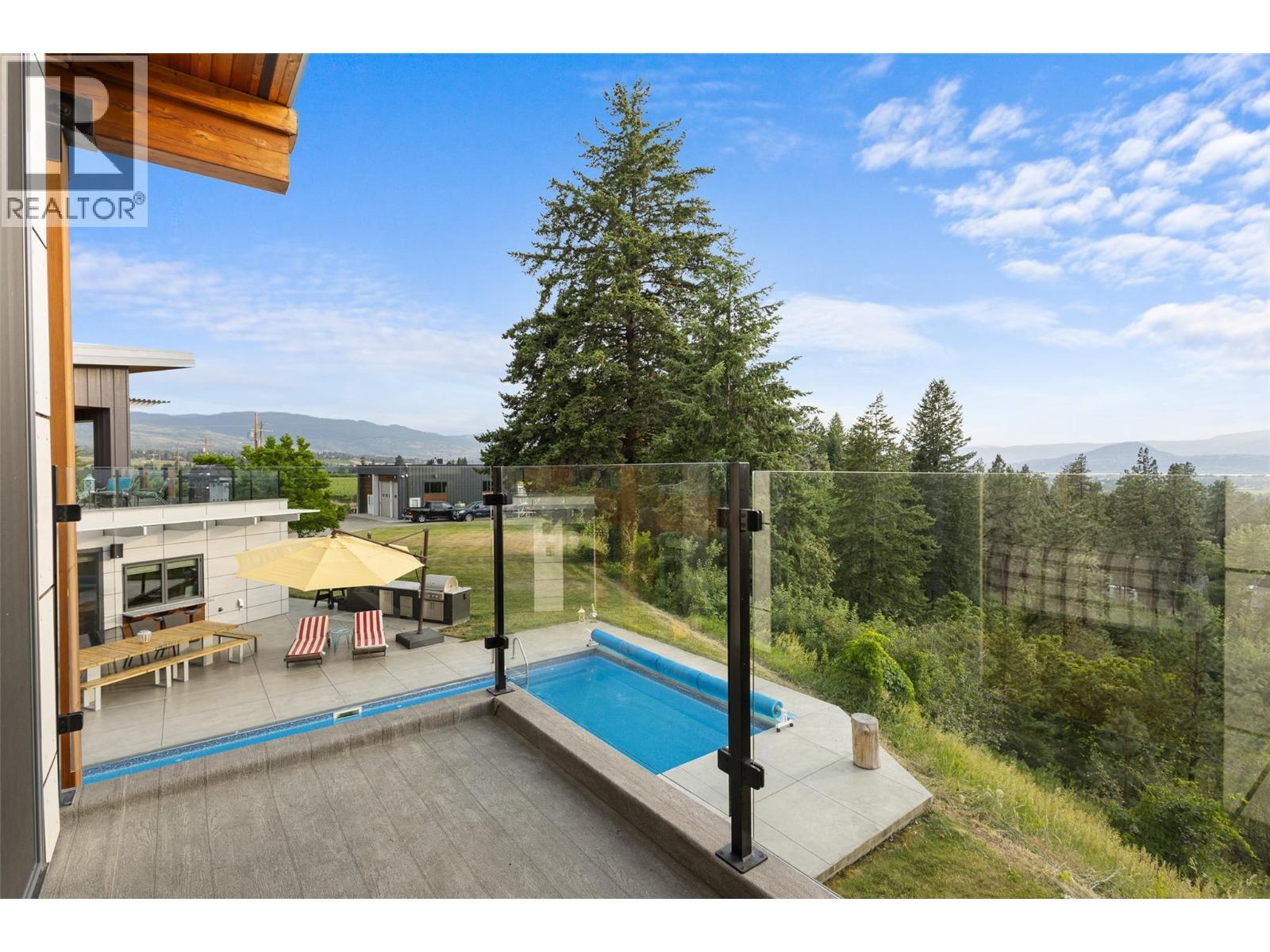 3194 Dunster Road. Kelowna, British Columbia