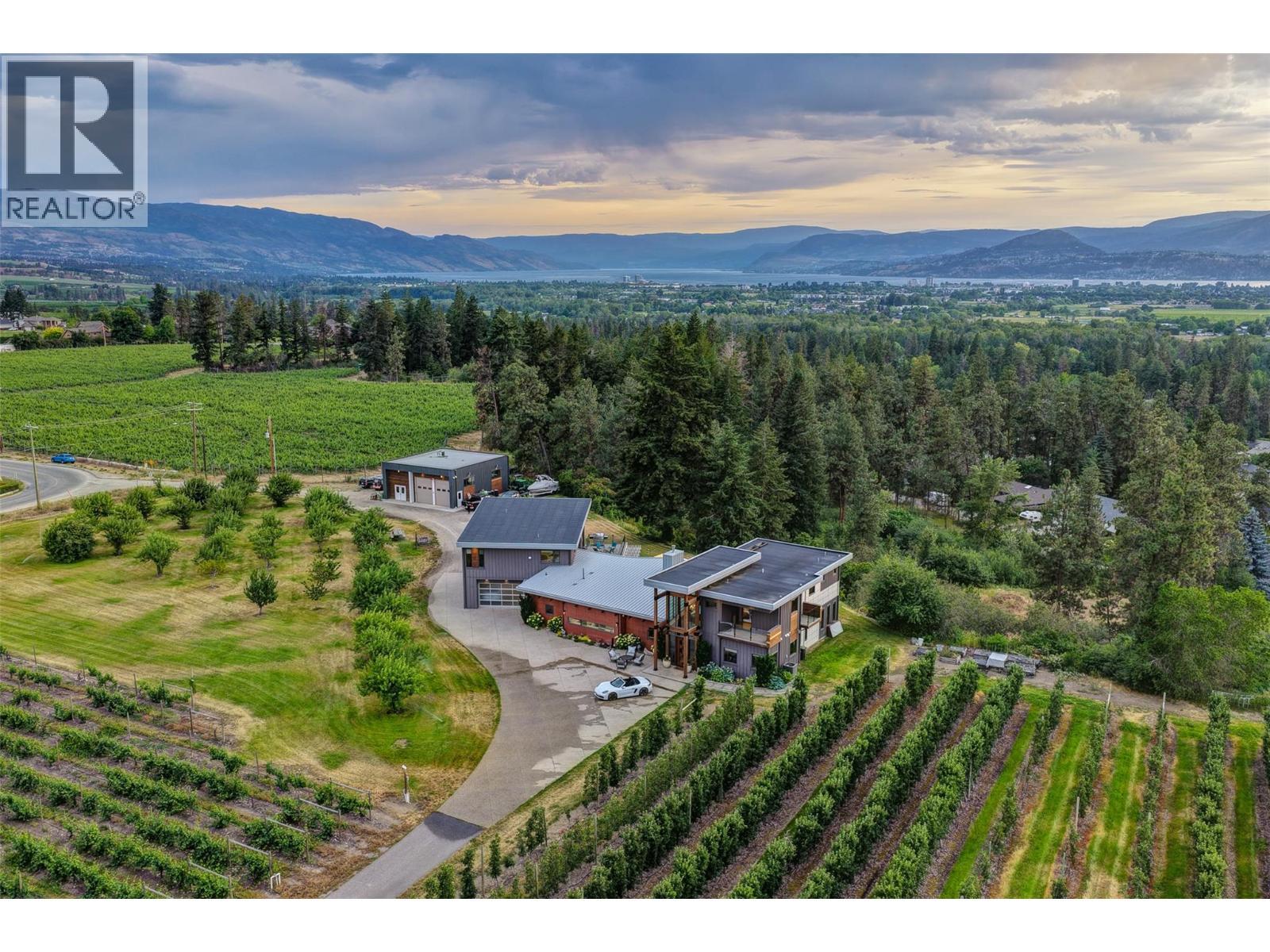 3194 Dunster Road. Kelowna, British Columbia