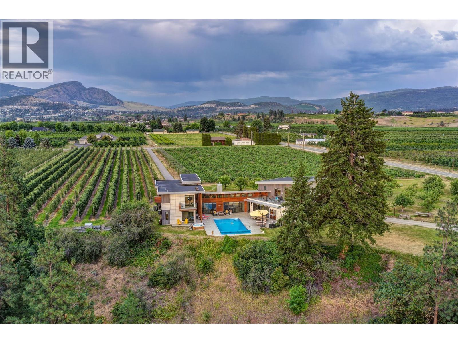 3194 Dunster Road. Kelowna, British Columbia