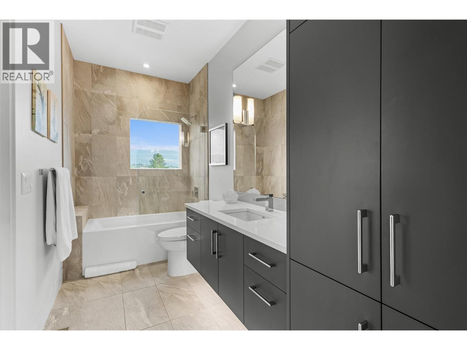 3194 Dunster Road. Kelowna, British Columbia