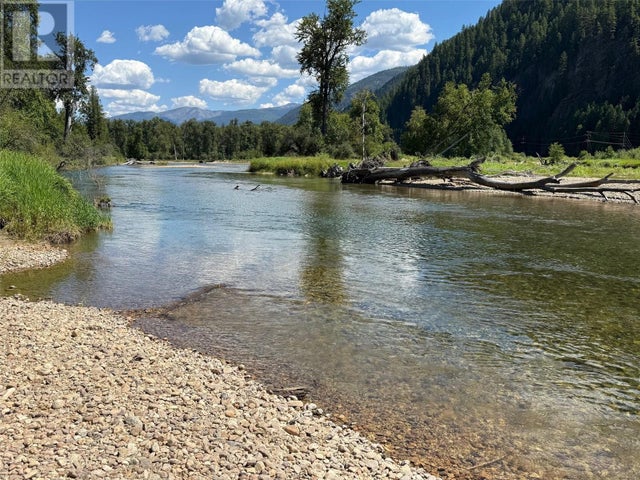 4421 Slocan River Road, Winlaw