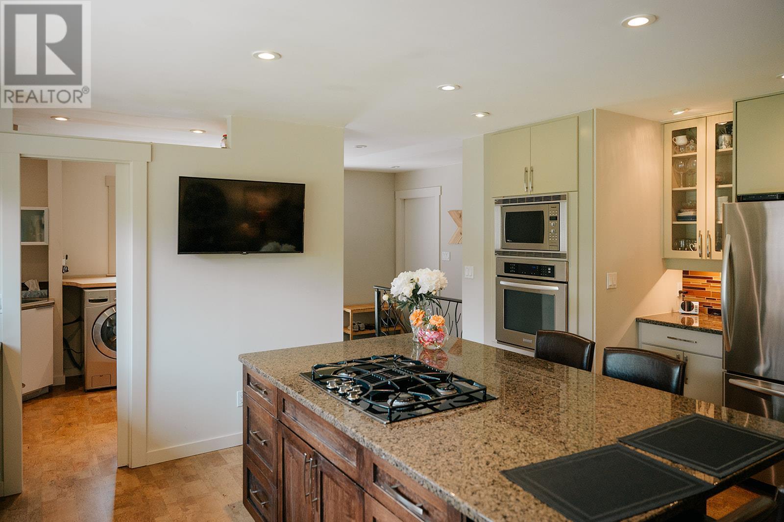 2150 28 Street Ne. Salmon Arm, British Columbia