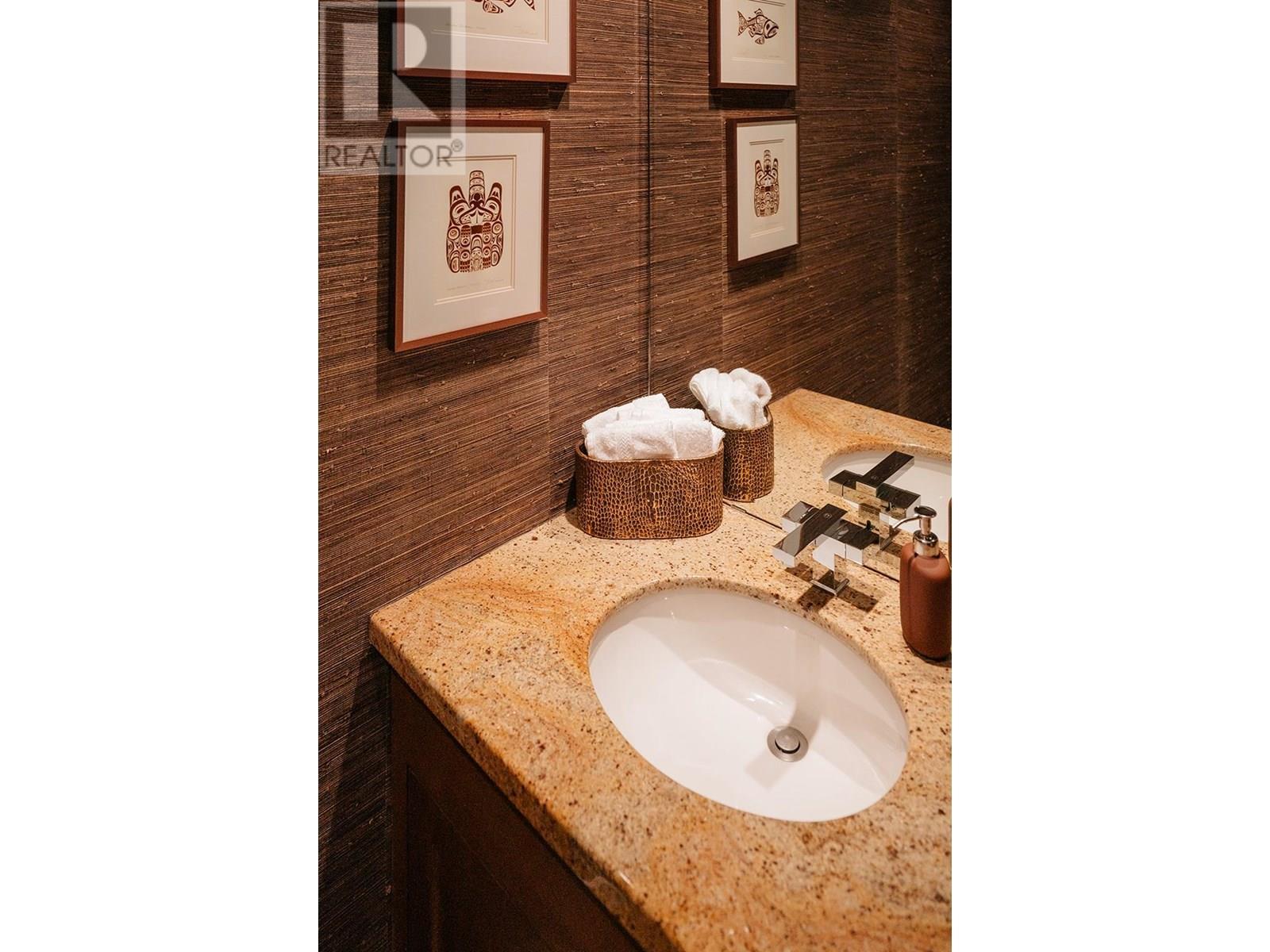 2150 28 Street Ne. Salmon Arm, British Columbia