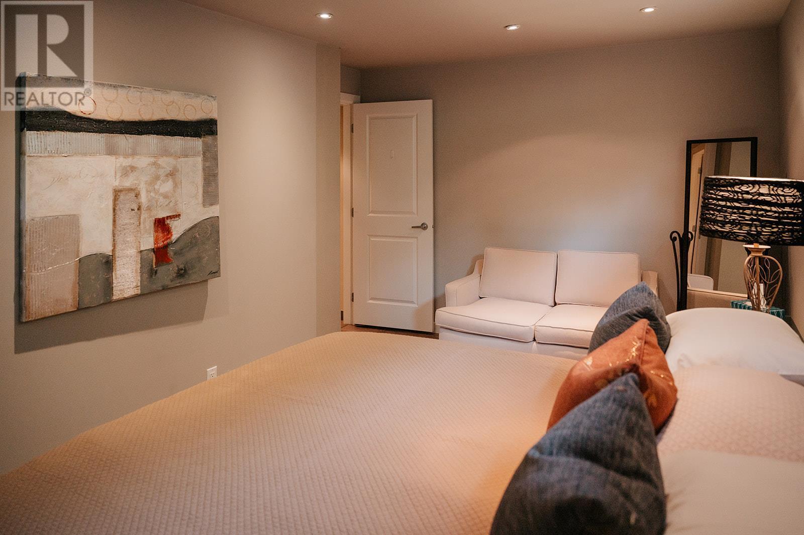 2150 28 Street Ne. Salmon Arm, British Columbia