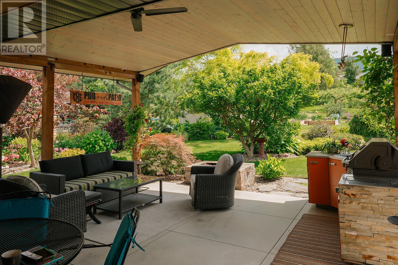 2150 28 Street Ne. Salmon Arm, British Columbia