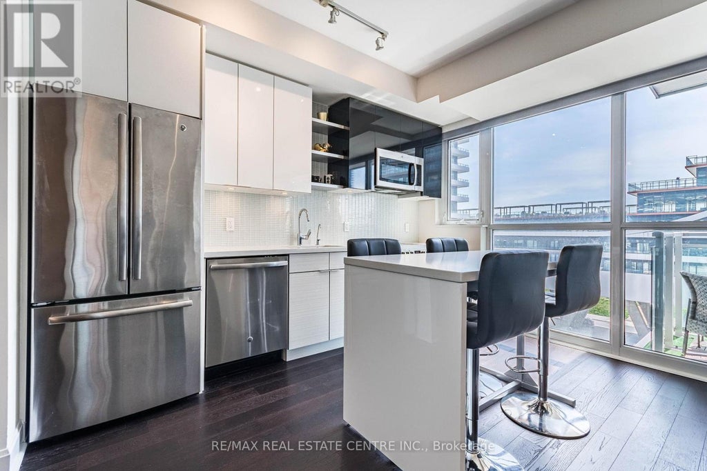 511 - 33 Shore Breeze, Toronto (mimico)