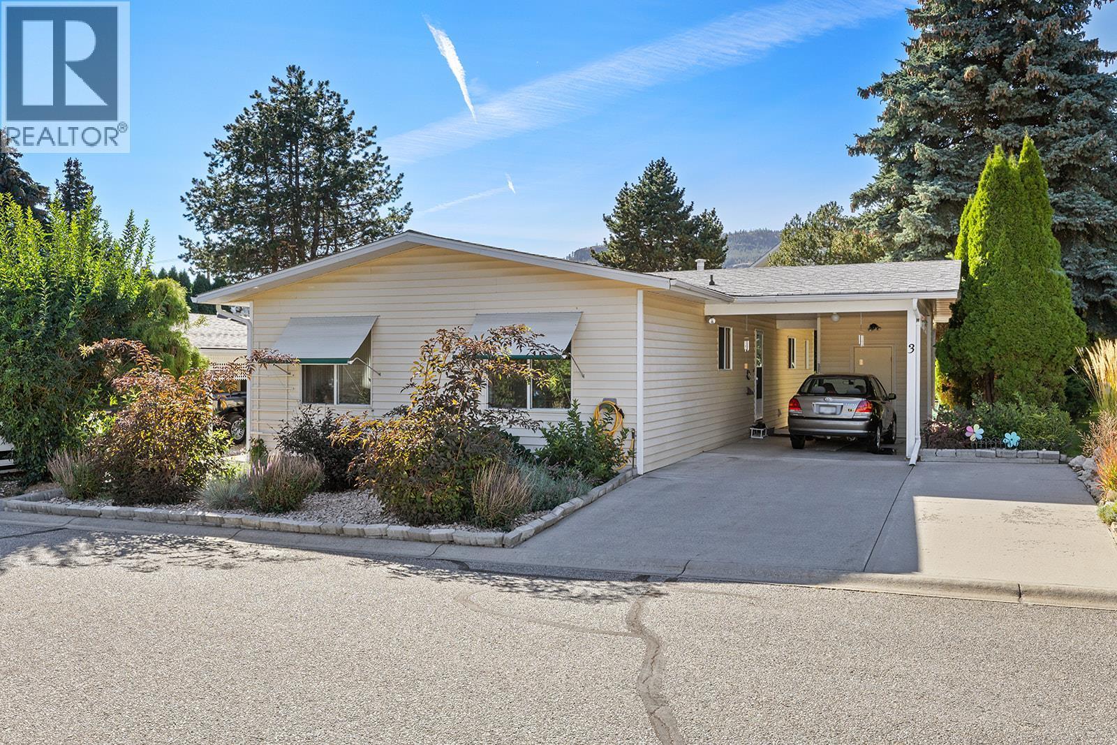 17017 Snow Avenue Unit# 3. Summerland, British Columbia