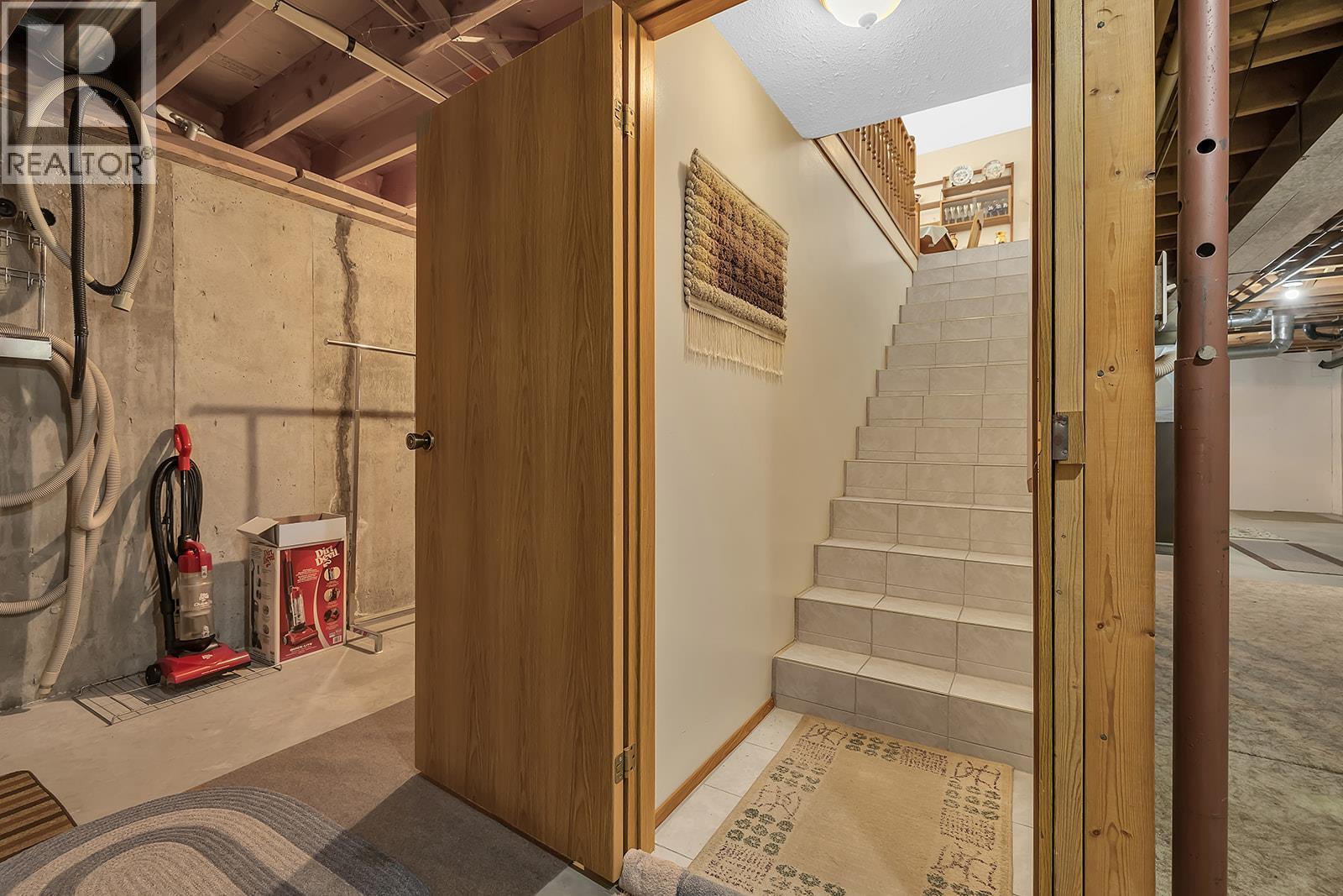 17017 Snow Avenue Unit# 3. Summerland, British Columbia