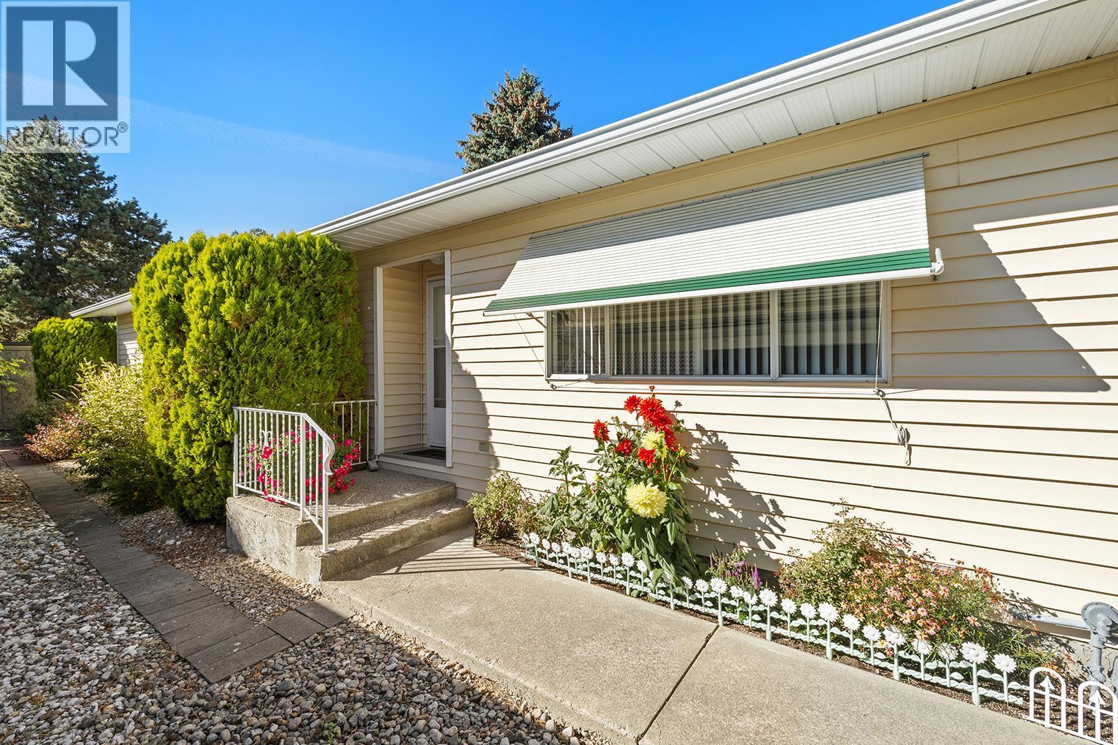 17017 Snow Avenue Unit# 3. Summerland, British Columbia