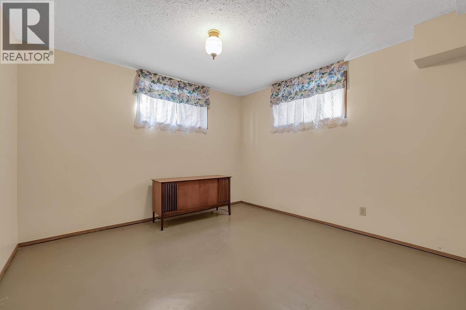 17017 Snow Avenue Unit# 3. Summerland, British Columbia