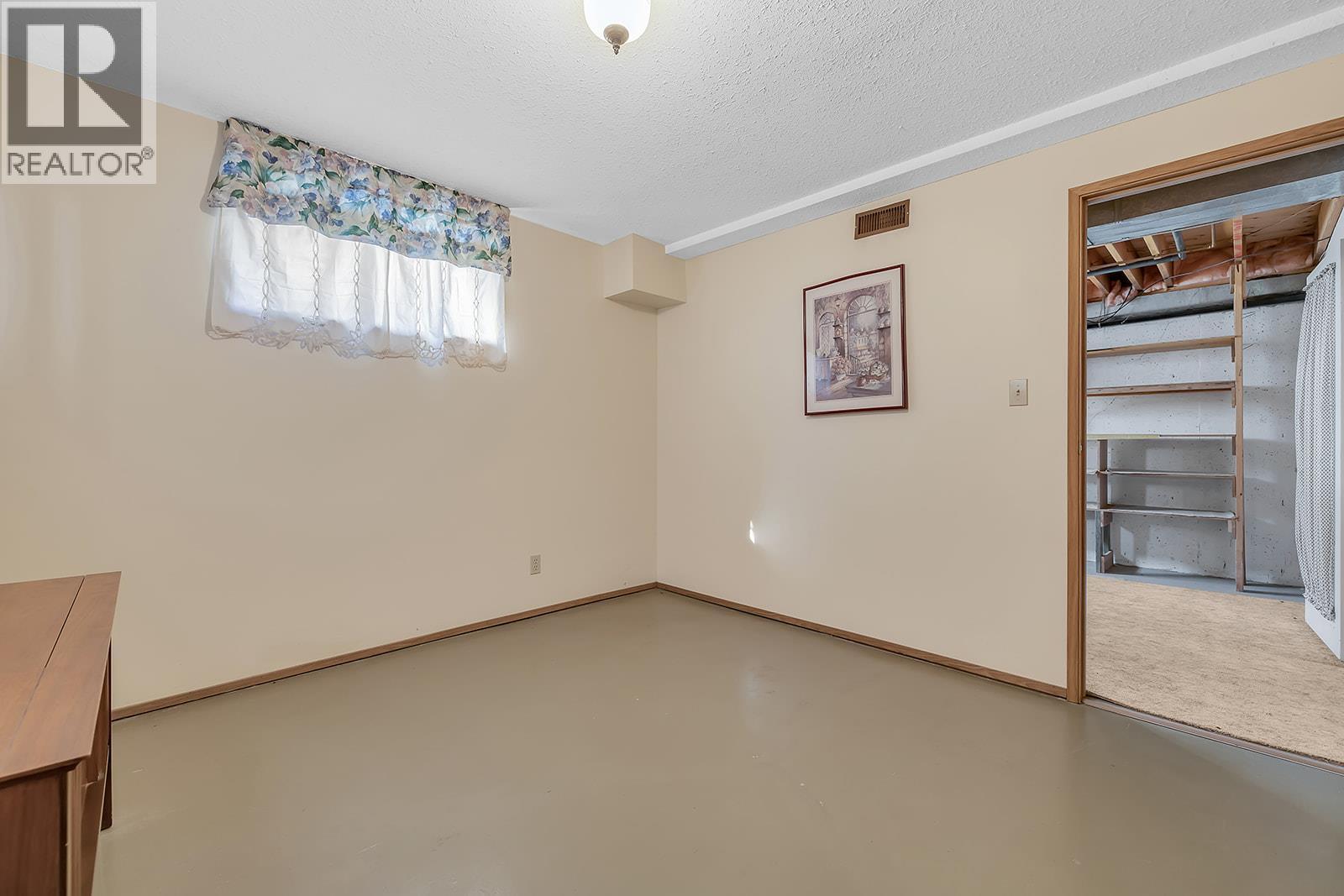 17017 Snow Avenue Unit# 3. Summerland, British Columbia