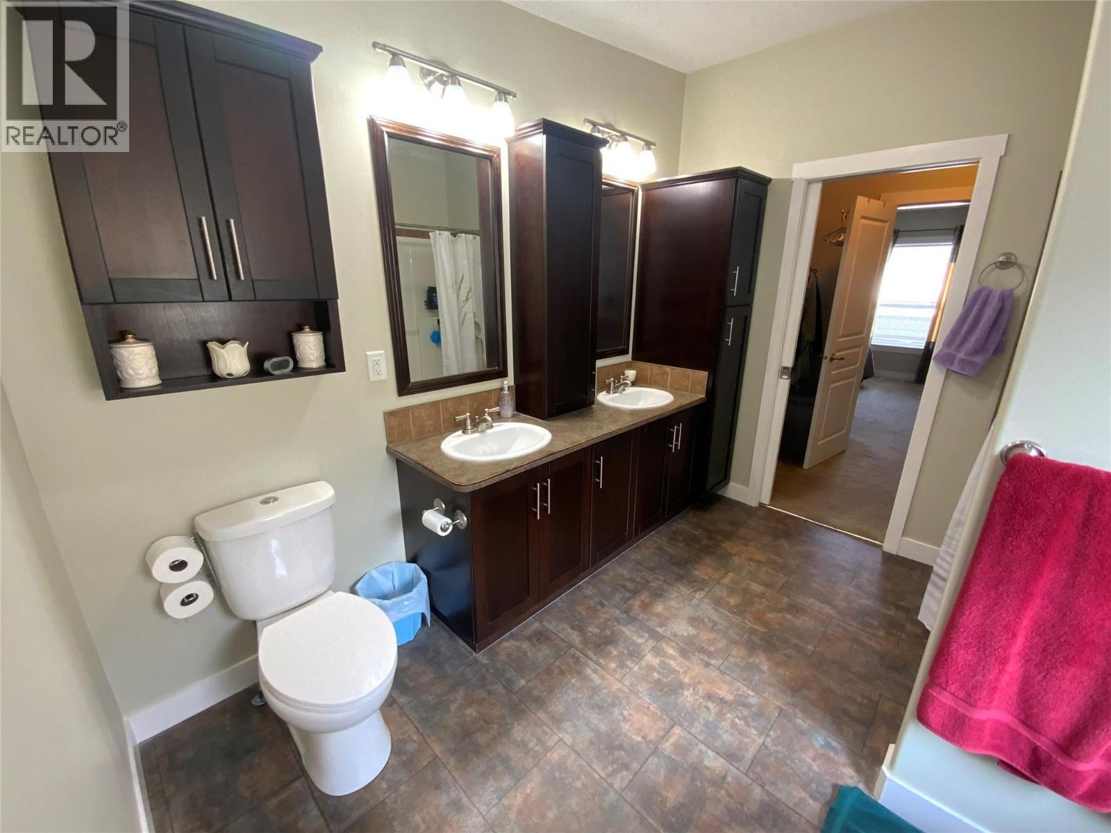 8300 Gallagher Lake Frontage Road Unit# 69. Oliver, British Columbia