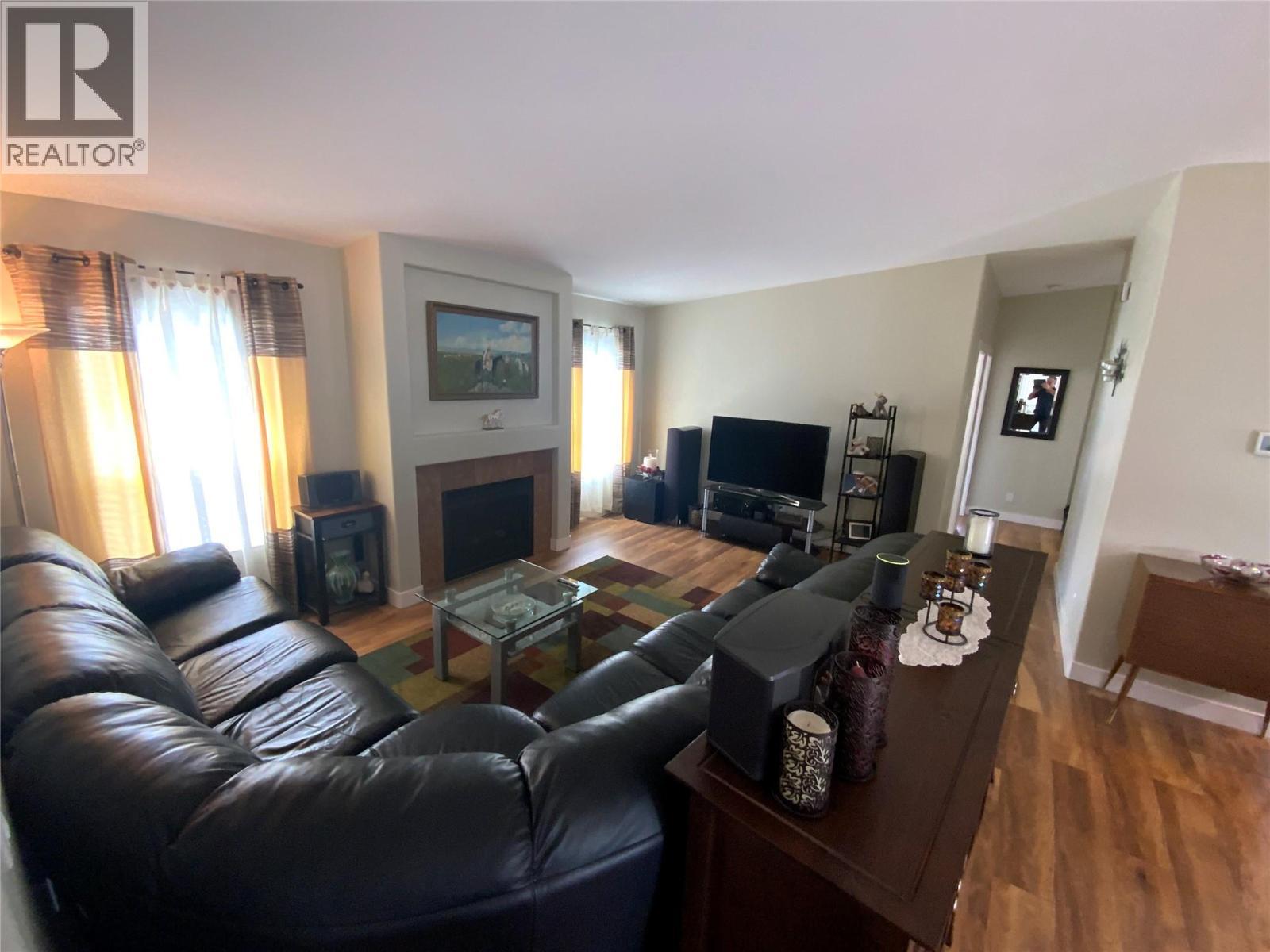 8300 Gallagher Lake Frontage Road Unit# 69. Oliver, British Columbia