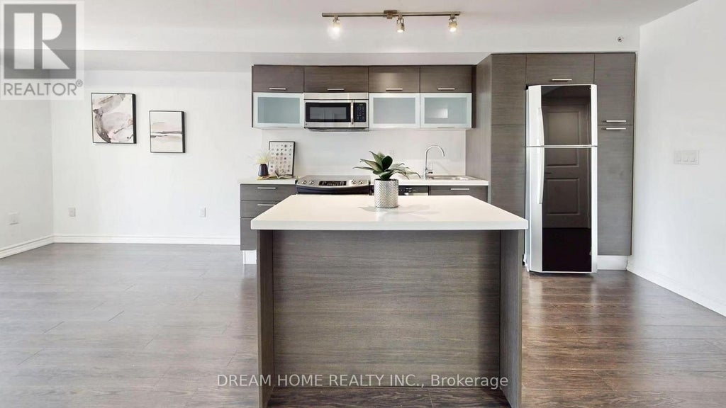 2105 - 386 Yonge Street, Toronto (bay Street Corridor)