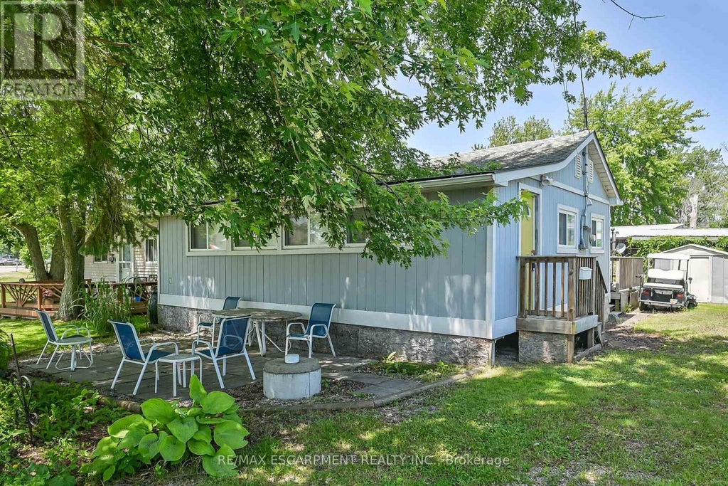 1041 Lakeshore Road, Haldimand