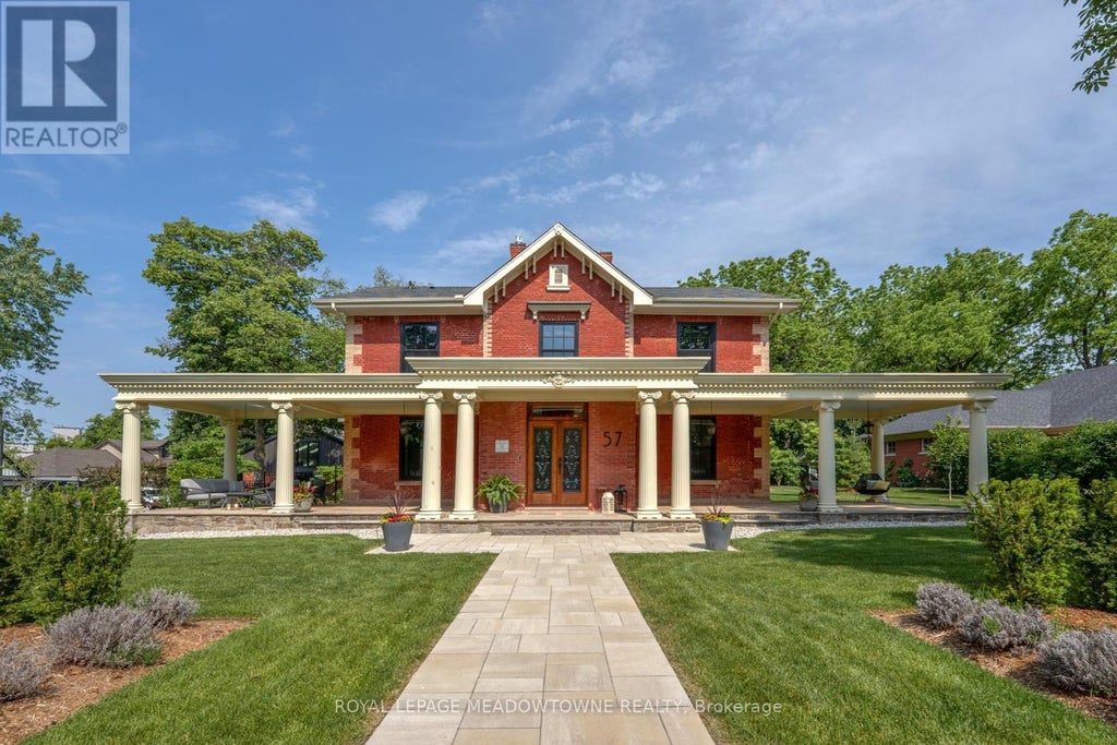 57 Victoria Street, Milton (om Old Milton)