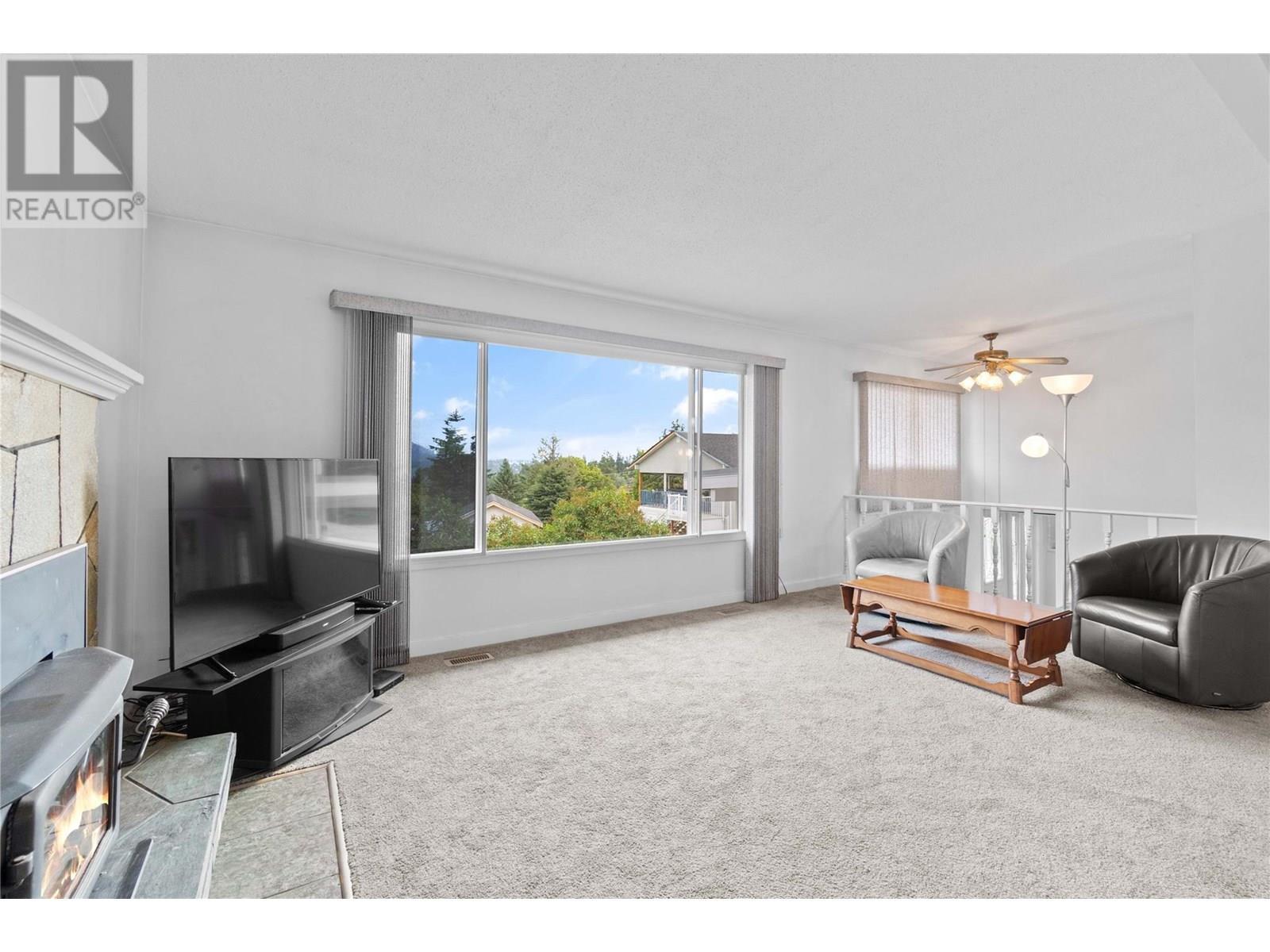 1431 15 Street Se. Salmon Arm, British Columbia