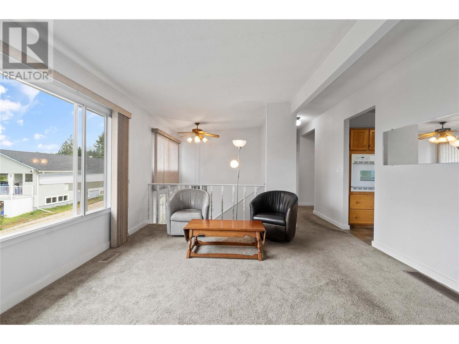 1431 15 Street Se. Salmon Arm, British Columbia