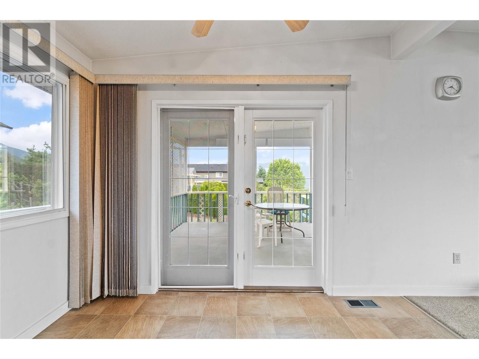 1431 15 Street Se. Salmon Arm, British Columbia