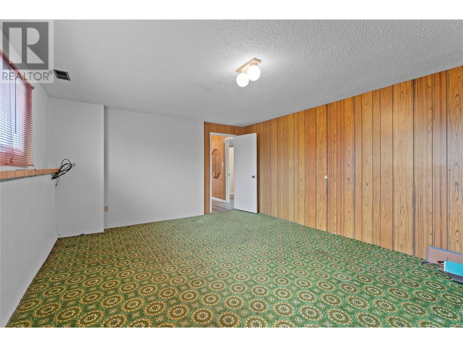 1431 15 Street Se. Salmon Arm, British Columbia