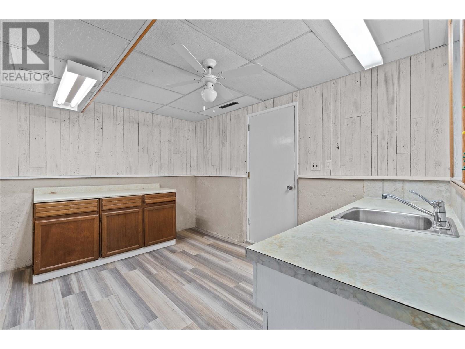 1431 15 Street Se. Salmon Arm, British Columbia