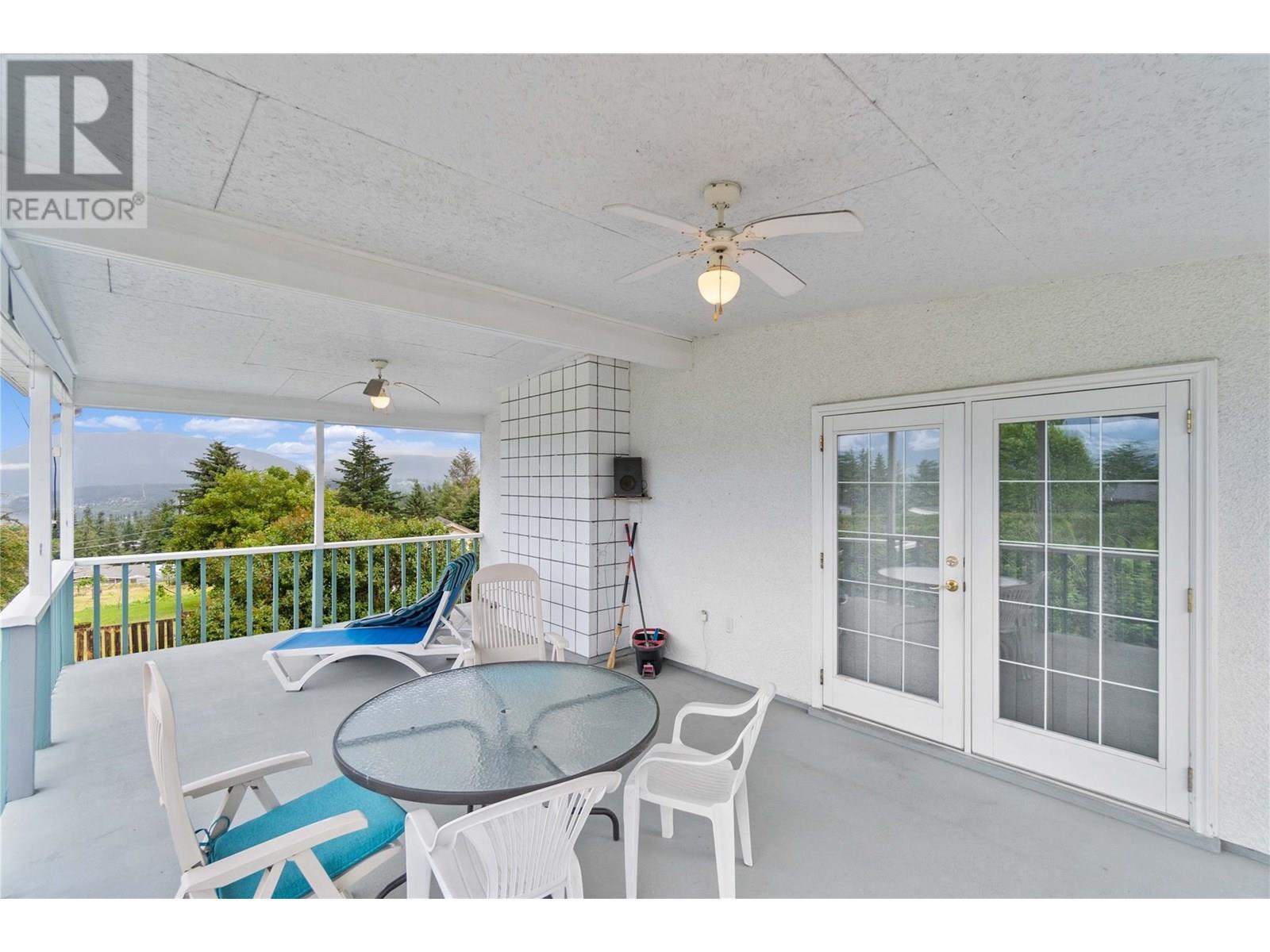 1431 15 Street Se. Salmon Arm, British Columbia