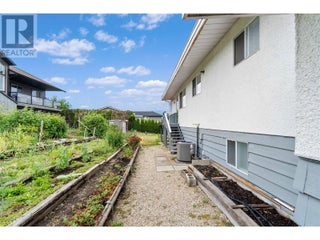 1431 15 Street Se. Salmon Arm, British Columbia