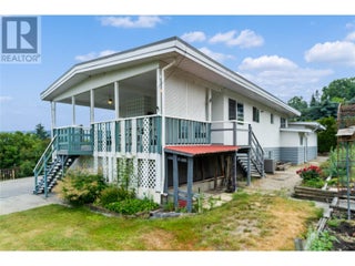 1431 15 Street Se. Salmon Arm, British Columbia