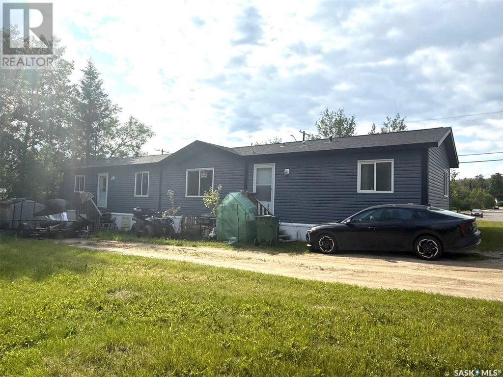 17 1703 Bedford Drive, La Ronge