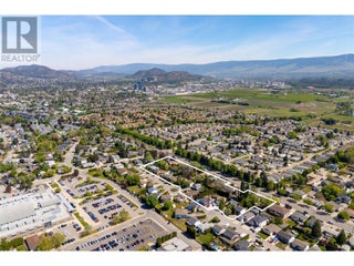 2890 Gordon Road. Kelowna, British Columbia