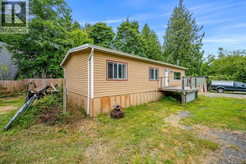 7865 Ships Point Road, Fanny Bay