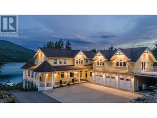 3828 Parri Road. Sorrento, British Columbia
