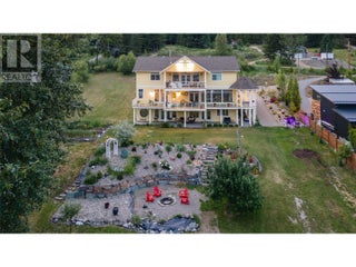 3828 Parri Road. Sorrento, British Columbia