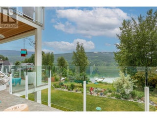 3828 Parri Road. Sorrento, British Columbia