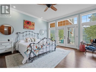 3828 Parri Road. Sorrento, British Columbia