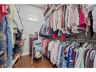 3828 Parri Road. Sorrento, British Columbia