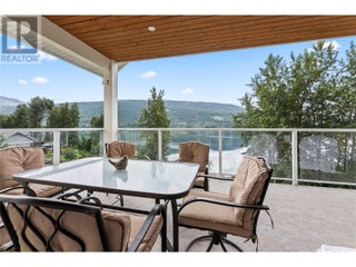 3828 Parri Road. Sorrento, British Columbia