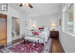 3828 Parri Road. Sorrento, British Columbia