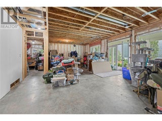 3828 Parri Road. Sorrento, British Columbia