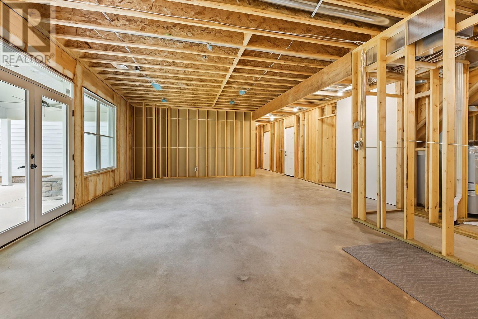 3828 Parri Road. Sorrento, British Columbia