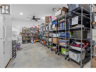 3828 Parri Road. Sorrento, British Columbia