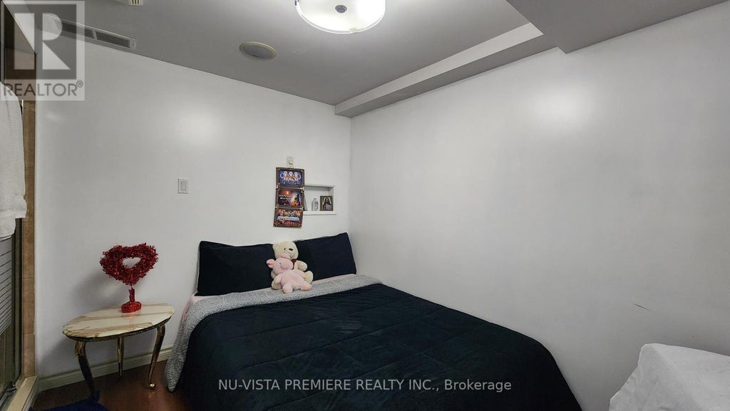 Lower - 11 Oxford Street W, London North (north N)