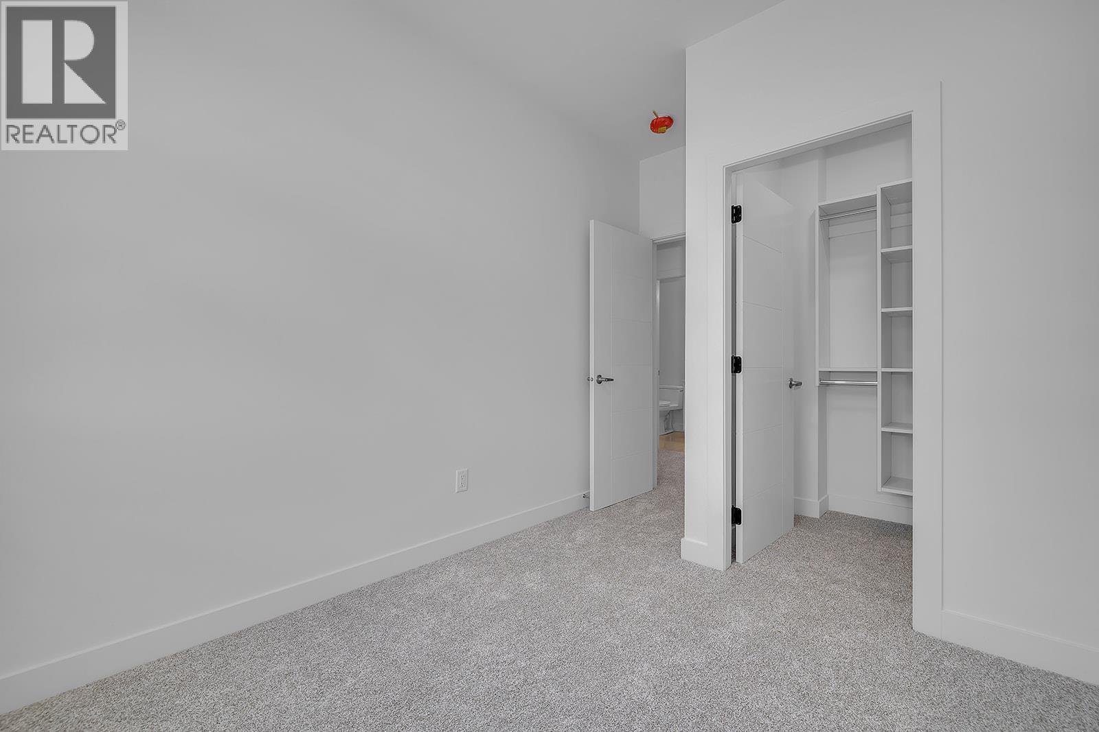 5300 Main Street Unit# 121. Kelowna, British Columbia